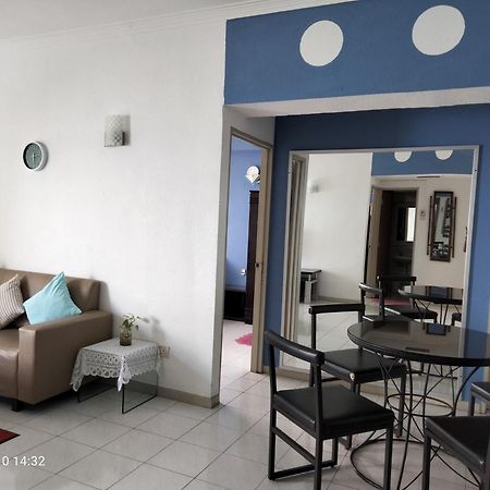 Airbnb At Sri Sayang Batu Ferringhi Beach Oda fotoğraf