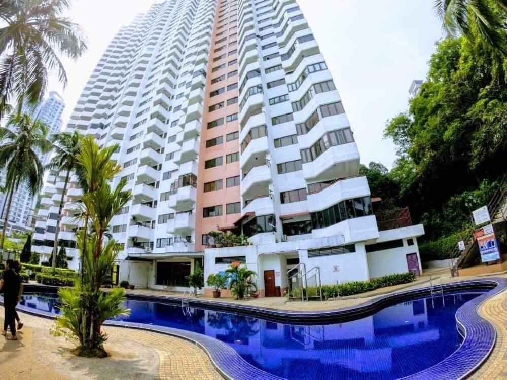 Airbnb At Sri Sayang Batu Ferringhi Beach Dış mekan fotoğraf